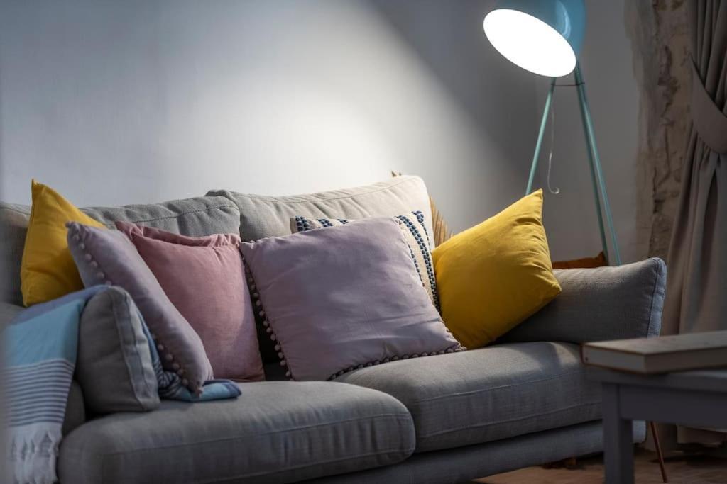 Flora-Heartbeat Old City Three Bedrooms Apartment ดูบรอฟนิก ภายนอก รูปภาพ